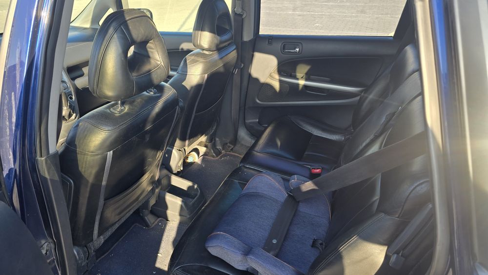 Honda Stream  продава
