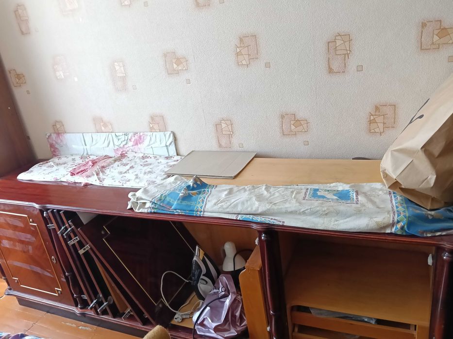 Комод из дерева б/у