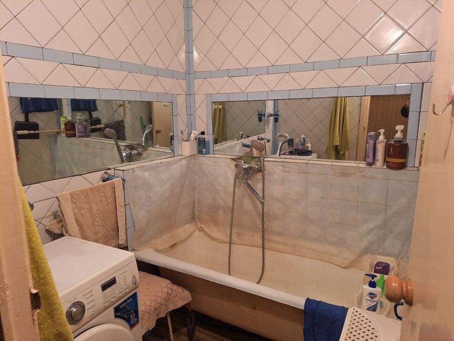 Продается 3х комнатная квартира на куйлюк 5 массив (RV33)