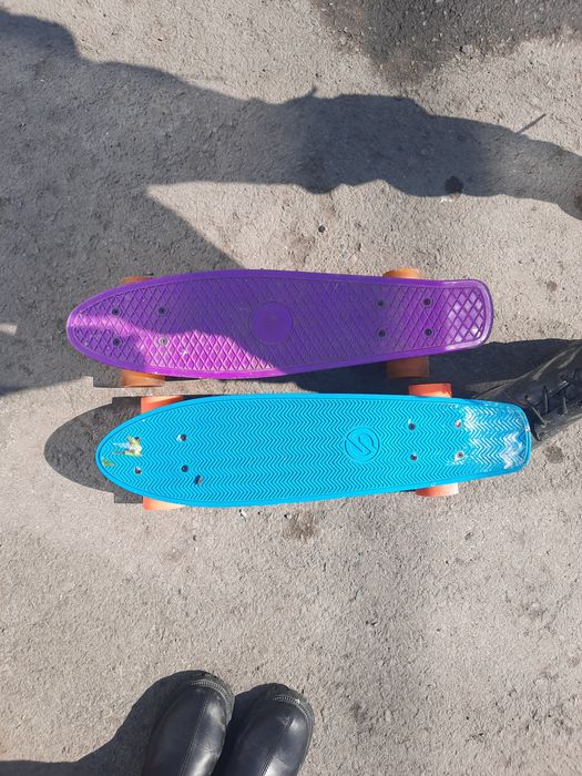 Продам пинеборд,самокат