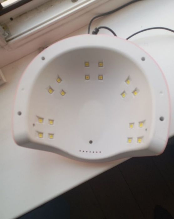 Продам LED лампу для маникюра
