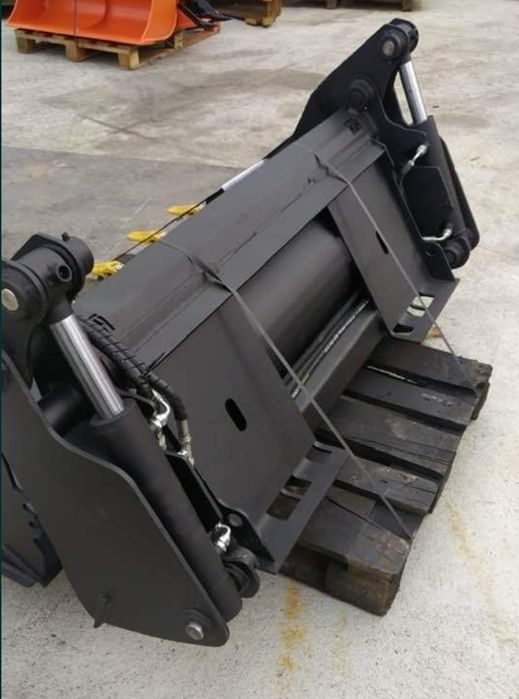 Cupa multifunctionala buldoexcavator
