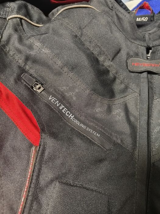 Geacă moto HEYBERRY(Germania). Mărimea M/50. Full protecții, ventilată și impermeabila plus mesada interioara.