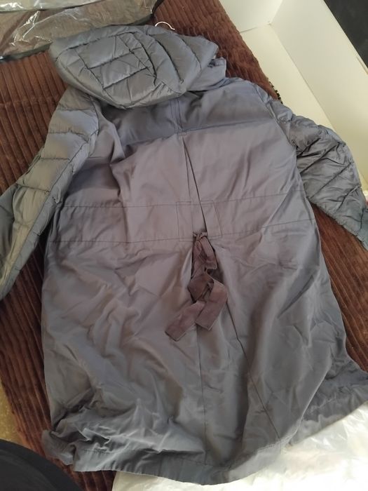 Продам зимнюю куртку 46 размер