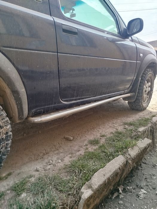 De vânzare Land Rover Freelander 1 motor defect