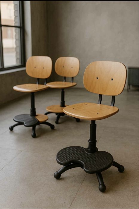 Регулиращи се индустриални столове