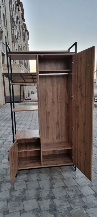 Шкаф для одежды в стиле лофт для офиса и дома.