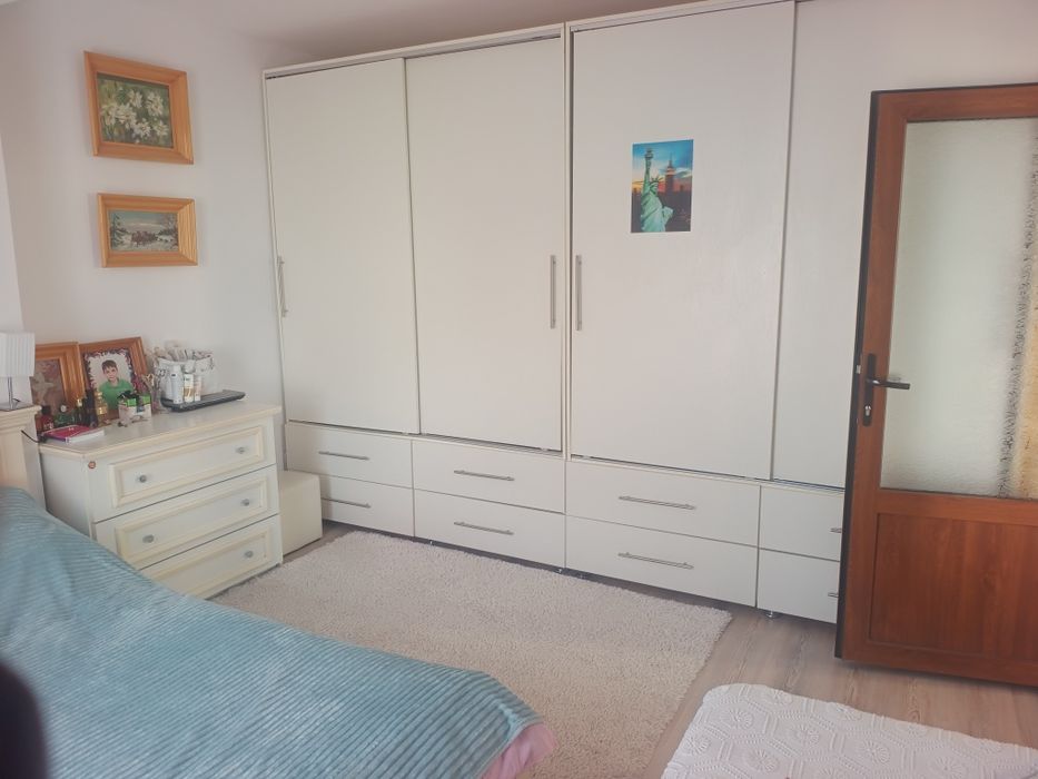 Apartament 2 camere, piața Traian(Vaslui),bloc 2020, etaj 3/4, 61 mp utili+ boxa 8mp.
