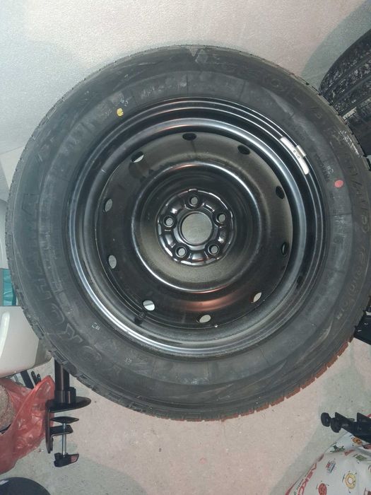 Резерна гума тип патерица за субару