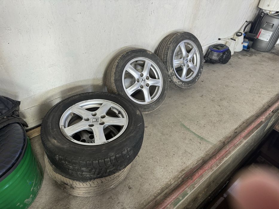 Продам диски с летней резиной