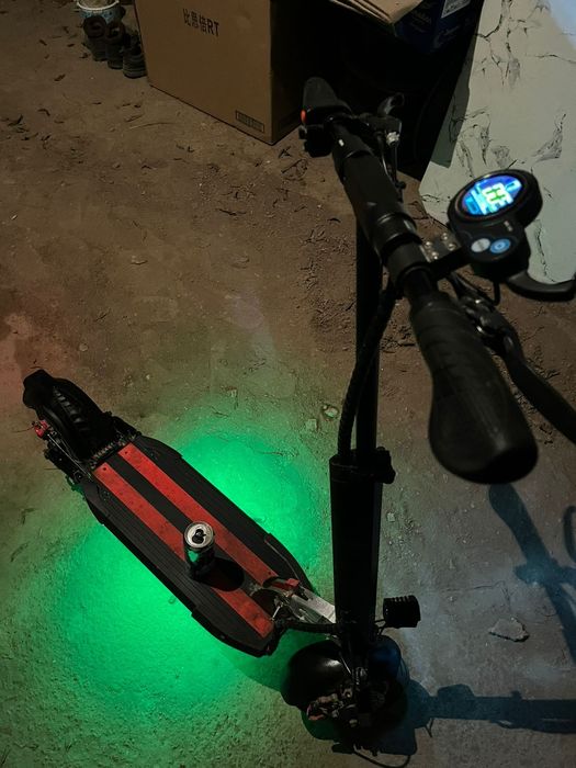 Продам Электро самокат