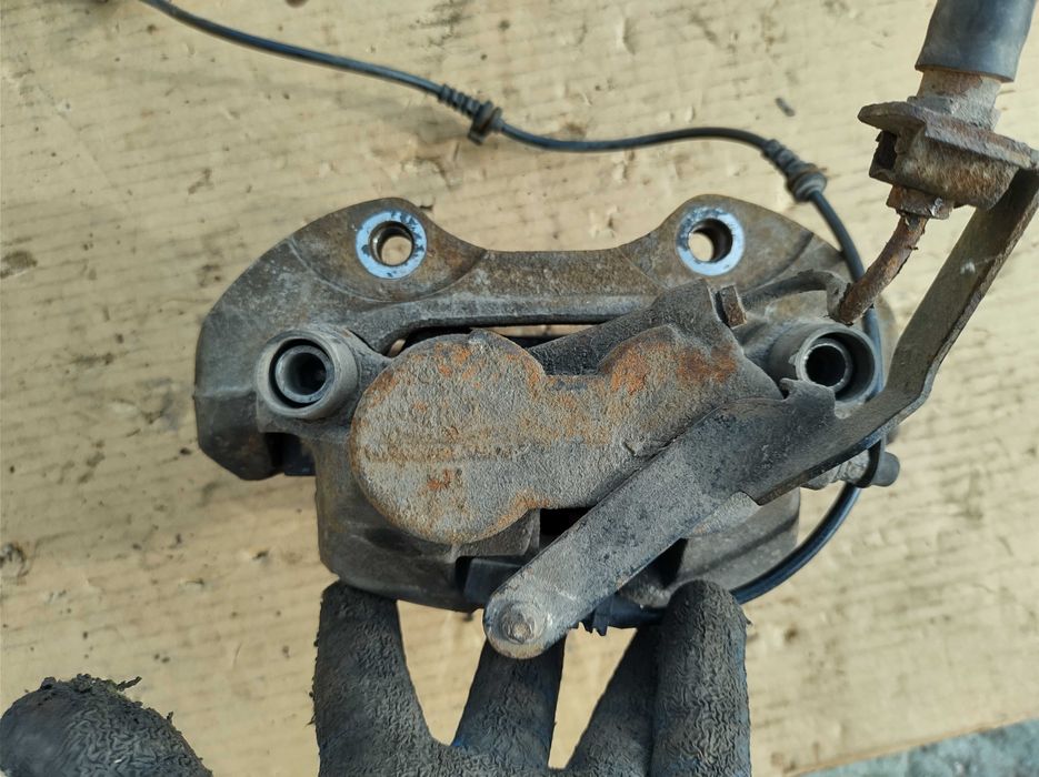 Десен Преден Спирачен Апарат Mercedes E class W211 4Matic Tmodel 2008