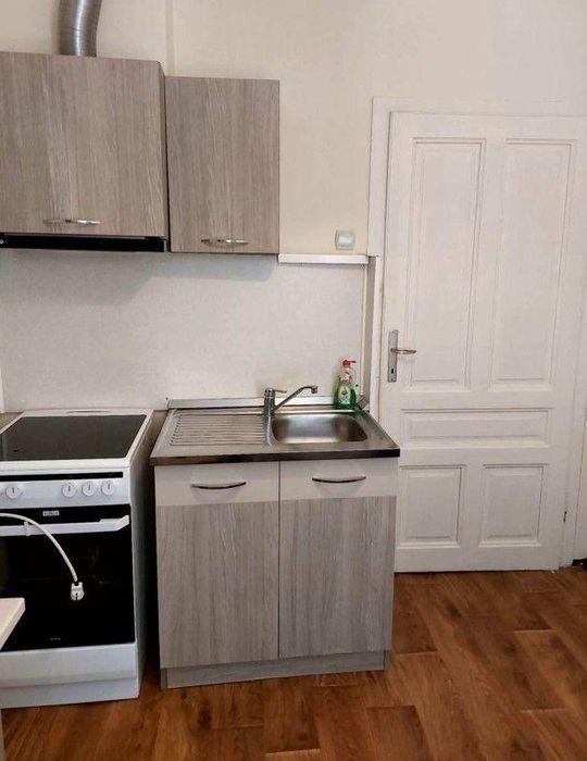 Дава се под наем Двустаен апартамент в София, Лозенец - 50 кв.м за 449 € - Снимка #2