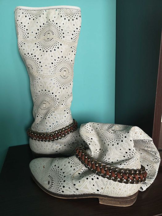 Есенни ботуши, естествена кожа