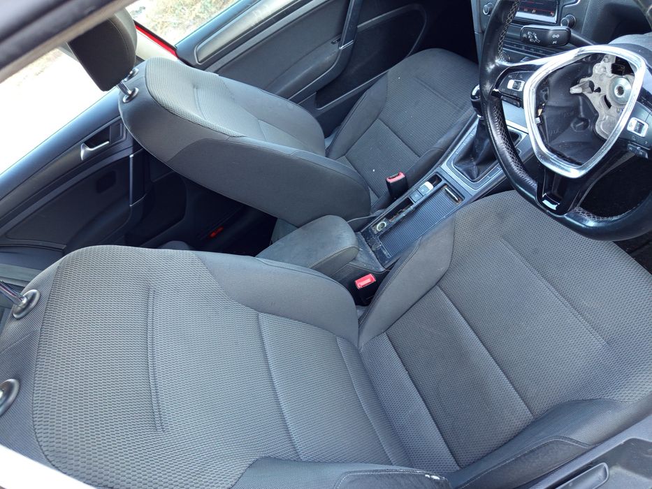 Фолксваген Голф 7 1.6 тди 105 коня 2015 год