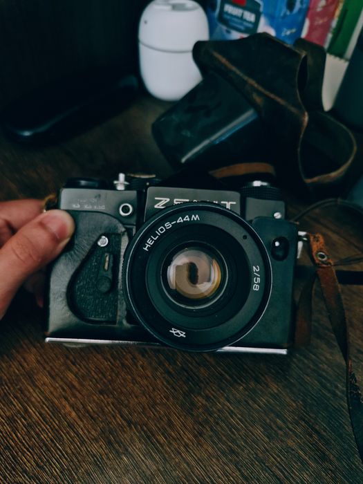 Obiectiv HELIOS 44M seria kmz si camera foto ZENIT TTL