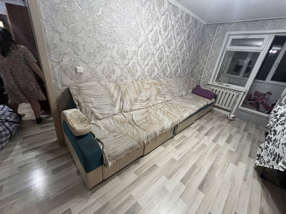 Диван , длинный , раскладной