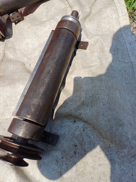 Ax pentru masă de circular