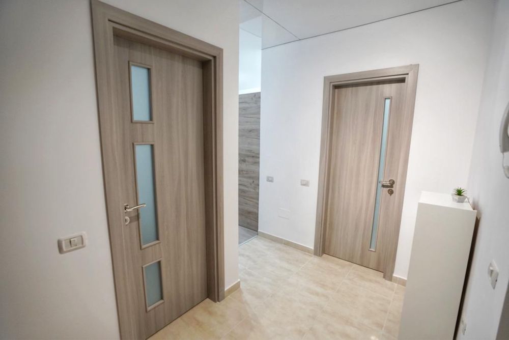 Garsoniera de inchiriat str Crinului