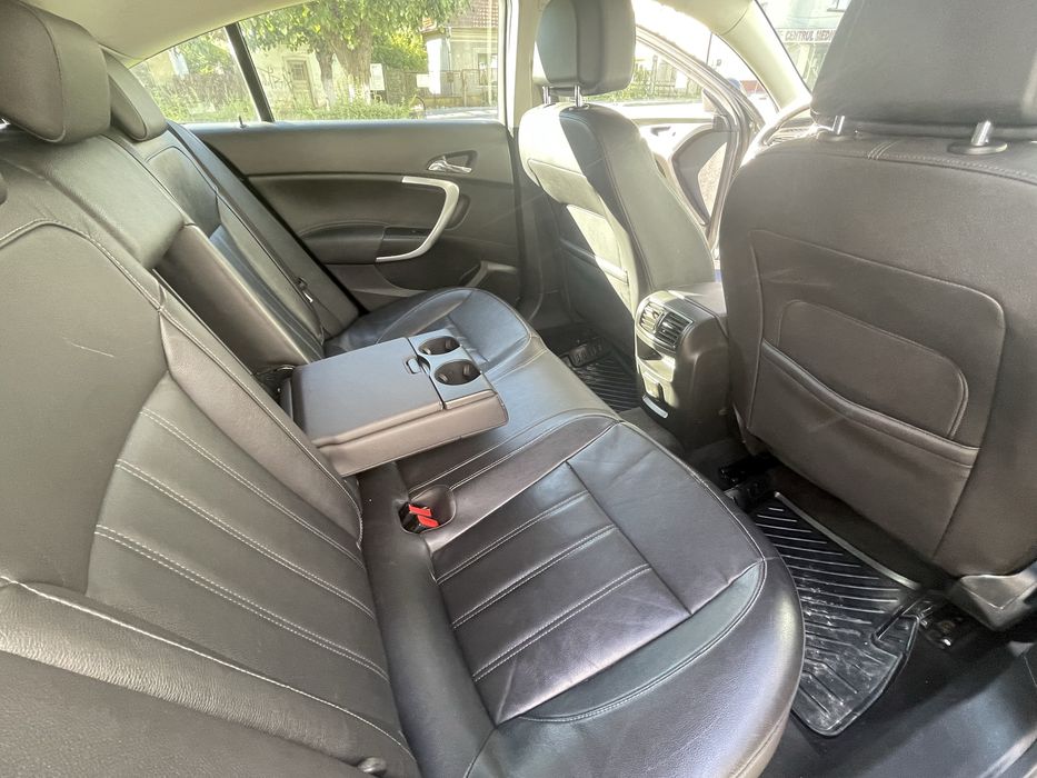 Vand sau schimb Opel insignia 2.0 cdti 160 cp