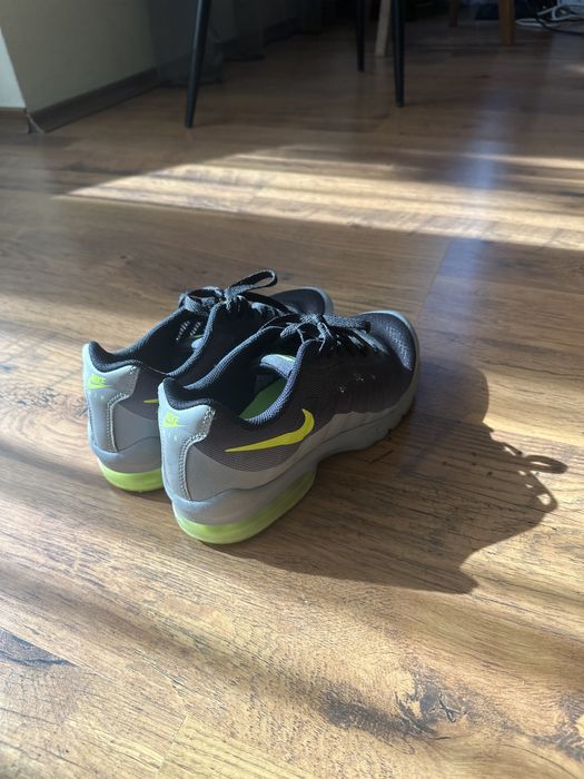 Обувки nike air max