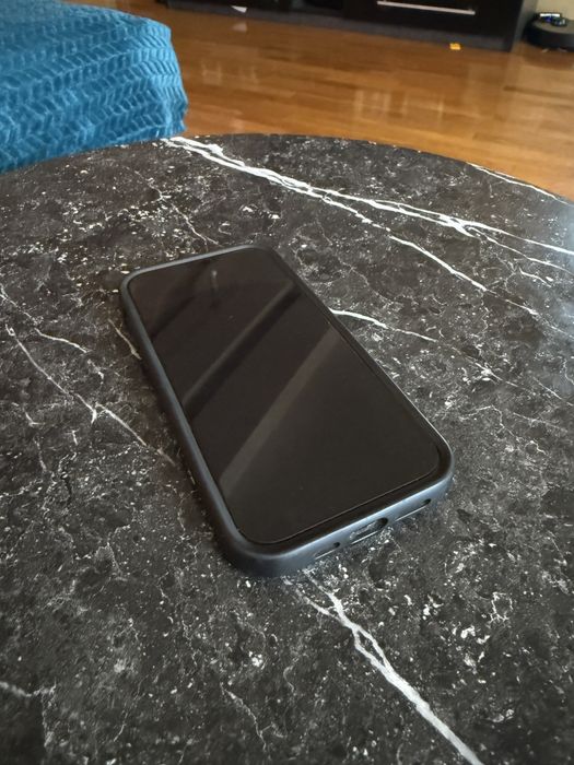 Vand iPhone 12  256GB
