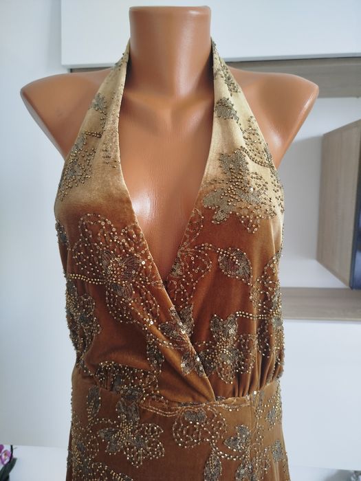 Rochie noua catifelata midi Zara mărime M