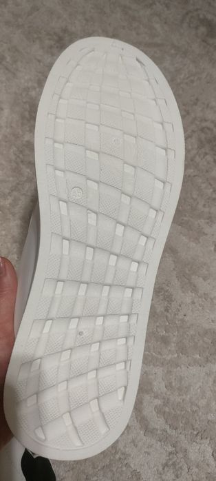 Кросовки 45 размер новые