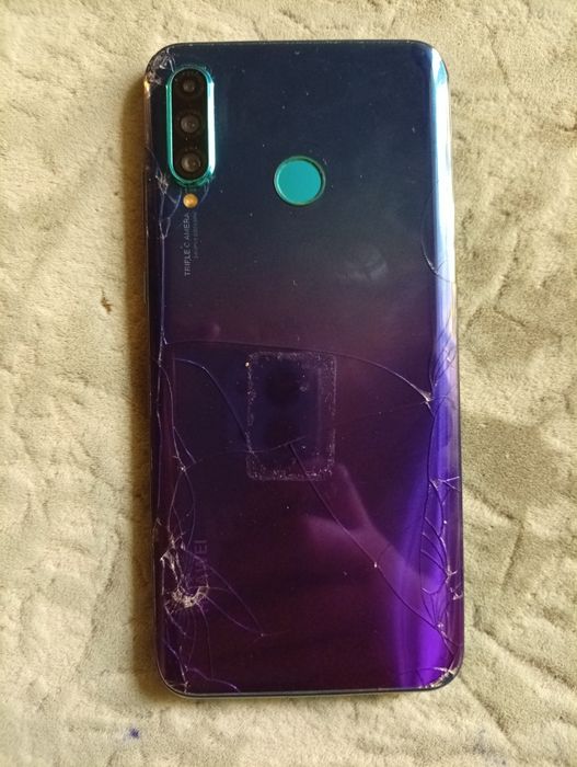Продам HUAWEI Nova-4E