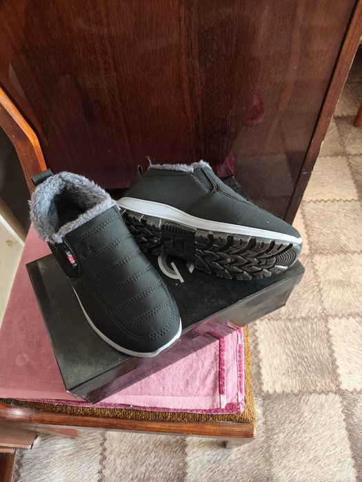 Зимние ботинки черные р. 37