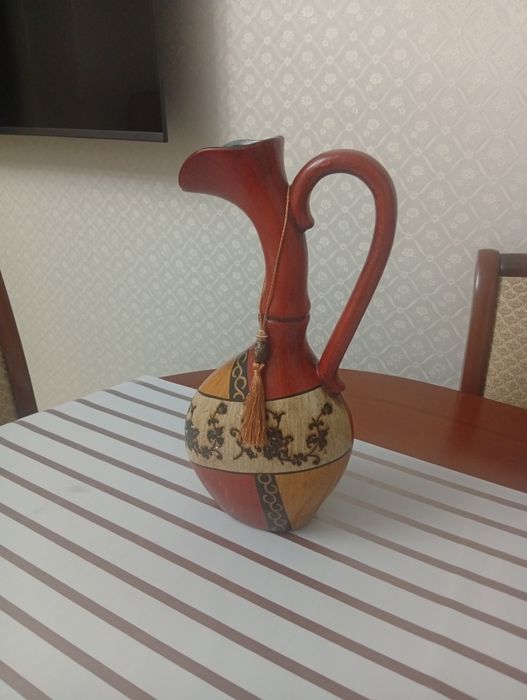 Кувшин  для интерьера