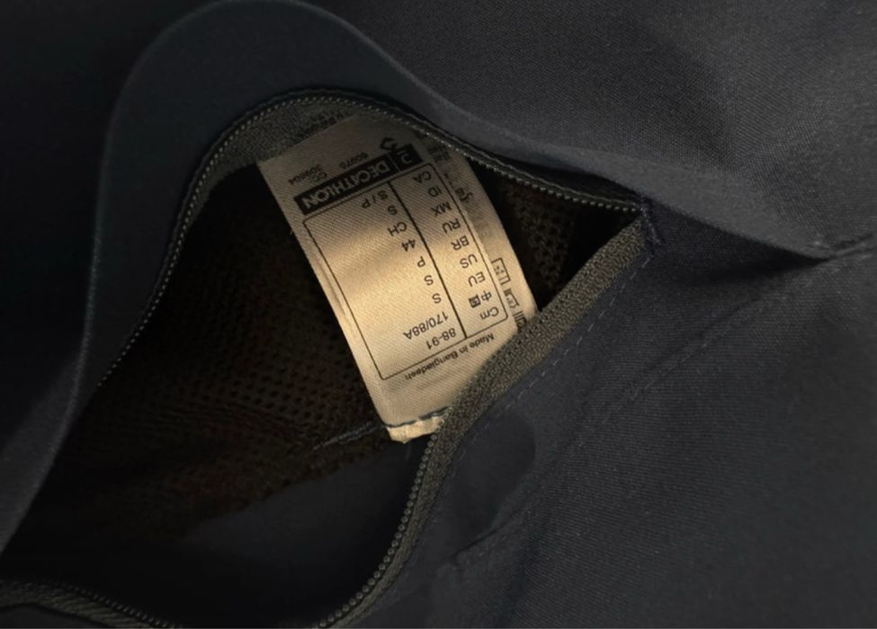 Geaca Quechua Decathlon