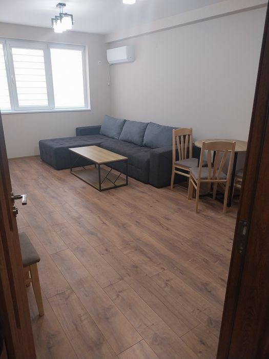 Дава се под наем Двустаен апартамент в Пазарджик, Запад - 70 кв.м за 321.3 € - Снимка #2