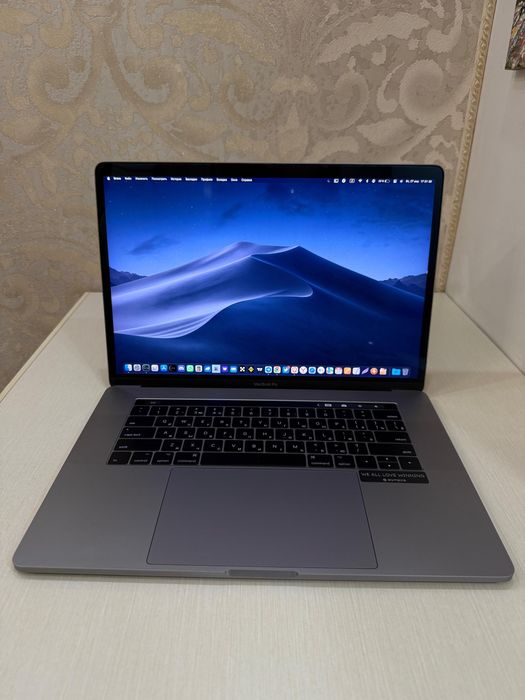 Macbook pro 15 intel i7 16/512