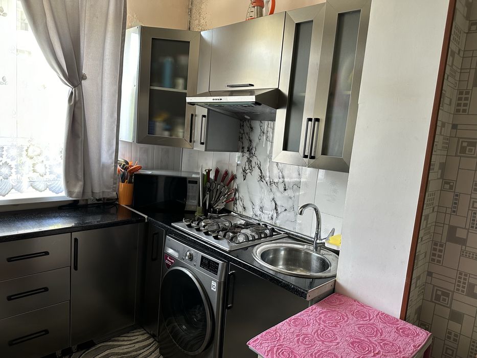 Продаётся 4 х комнатная квартира