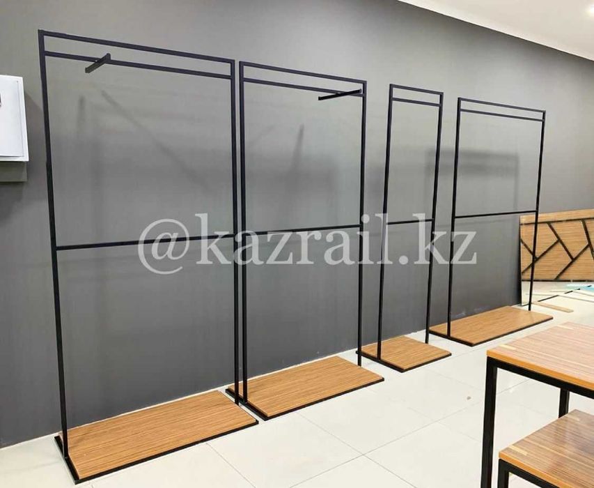 Рейлы, вешала, кассовые зоны, стойки и др. торговое оборудование