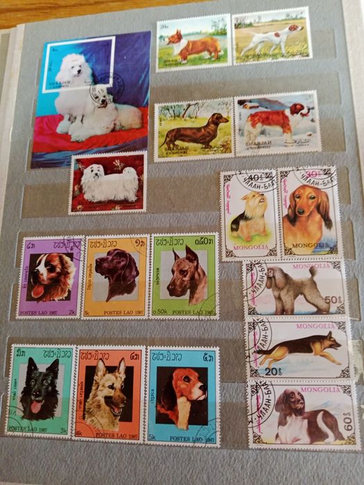 Марки почтовые : собаки и лошади