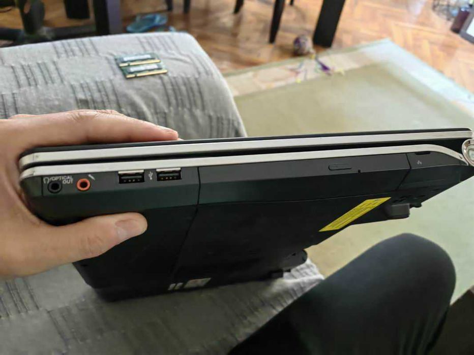 Продавам лаптоп Sony-PCG-8161M-WGN-AW41ZF