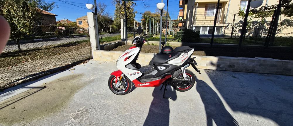 Скутер Yamaha Aerox 50 кубика