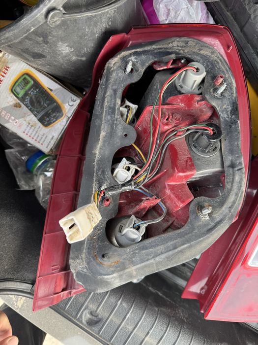 Продаются заводские фары жентра