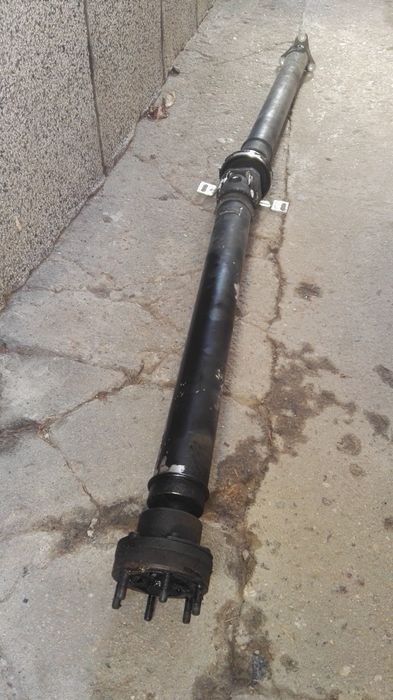 Кардан с чисто нов колесен лагер Bmw e39