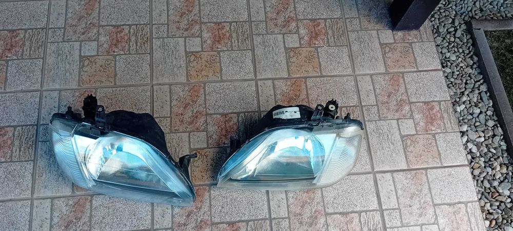Vand faruri  Dacia Logan , Toyota Hilux