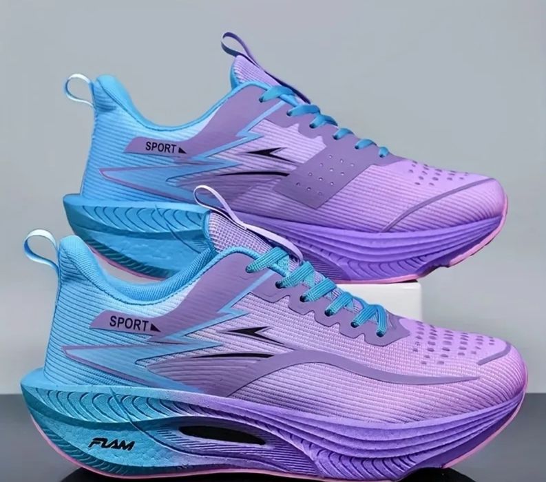 Кроссовки беговые