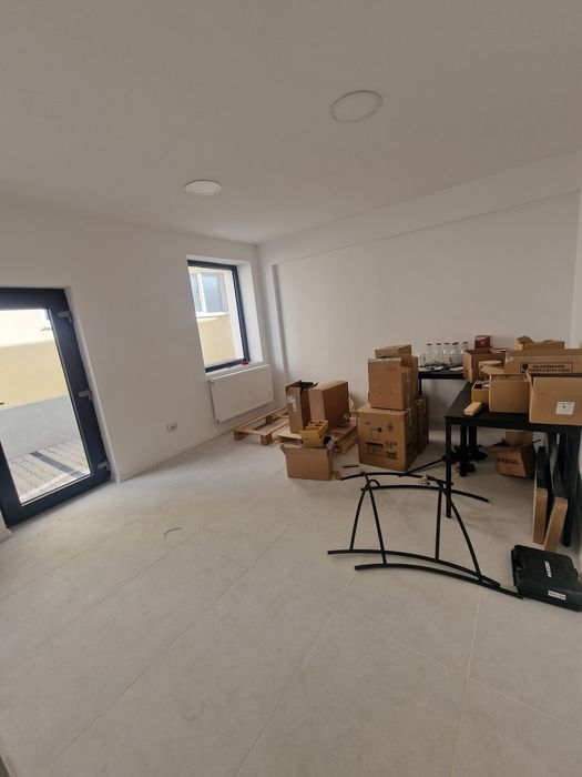 Inchiriez spatiu comercial alimentatie publica 22mp