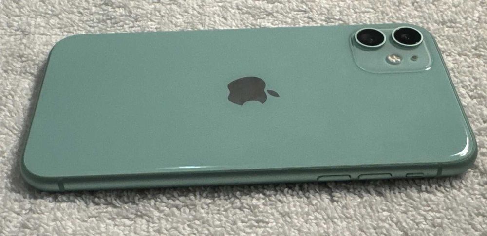 iPh 11 64GB, Green, husa Rolex - stare foarte buna