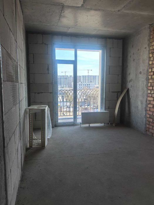 2 хон уй сотилади Паркентскийда 2 этаж 9 этажли уй 58,64м2 69 900$(ИК)