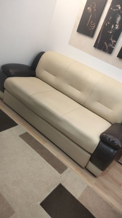 Canapea extensibilă și fotolii