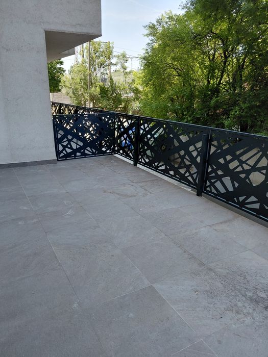 Vând apartament 2 camere în blocul White Tower Ploiesti