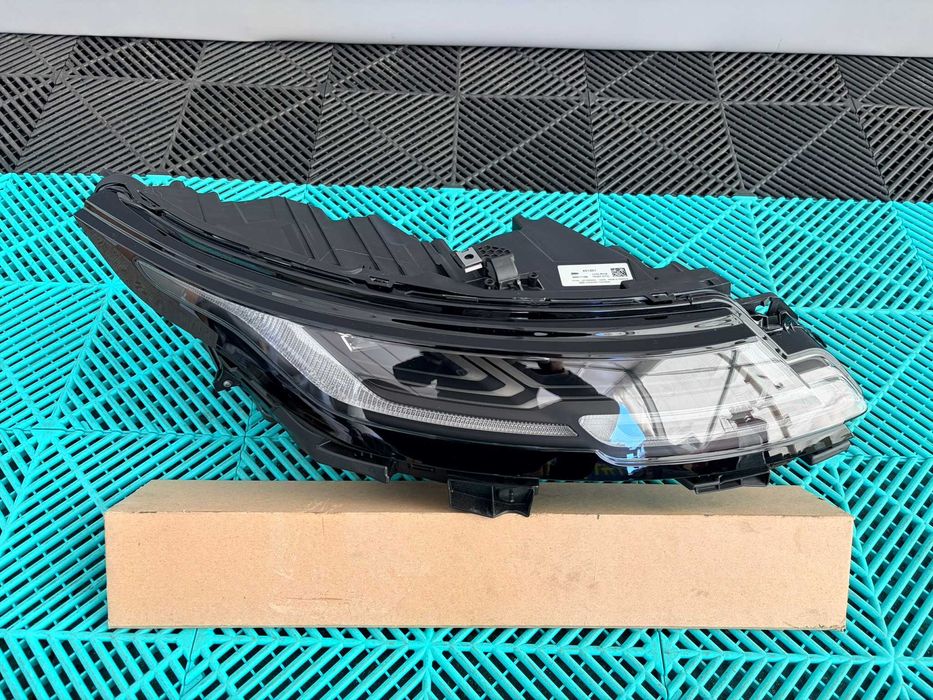 Far dreapta LED Land Rover Range Rover Evoque L551 2018+ nou complet cu calculatoare original Valeo gri fumuriu