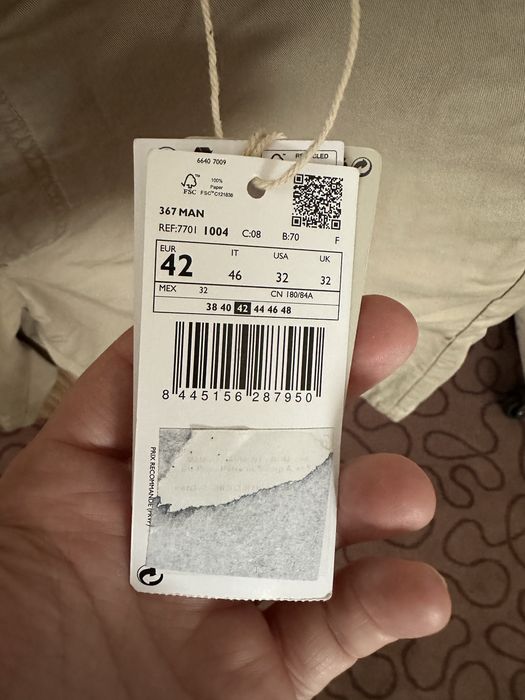 Pantaloni scurti
